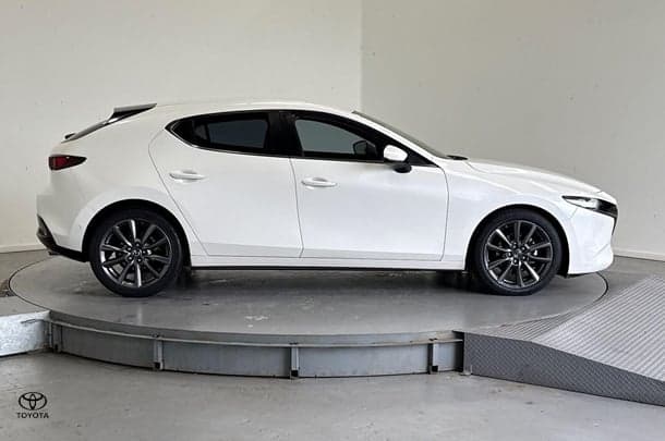 2020 Mazda 3 G20 Evolve in White