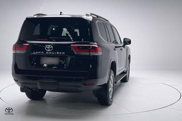2024 Toyota Landcruiser VX in Black