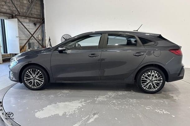2021 Kia Cerato Sport in Grey