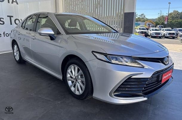 2021 Toyota Camry Ascent in Silver