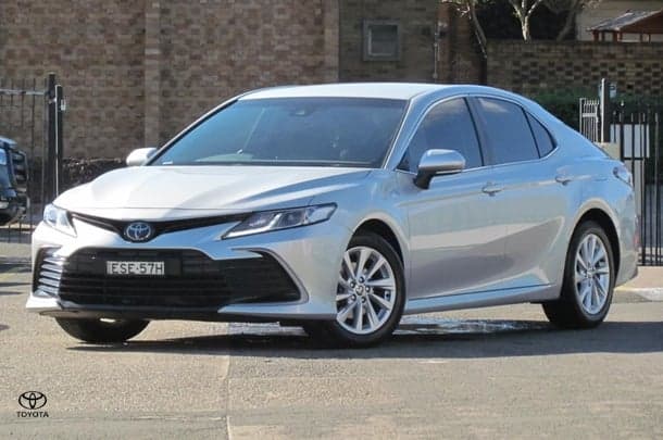 2021 Toyota Camry Ascent in Silver