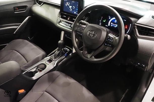 2024 Toyota Corolla Cross GX in White