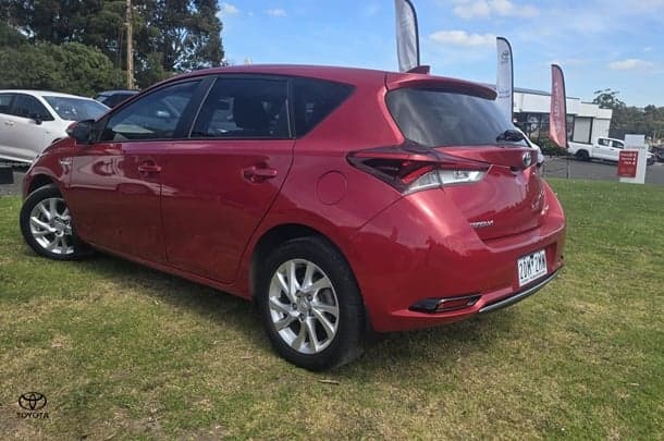2018 Toyota Corolla Hybrid in Red