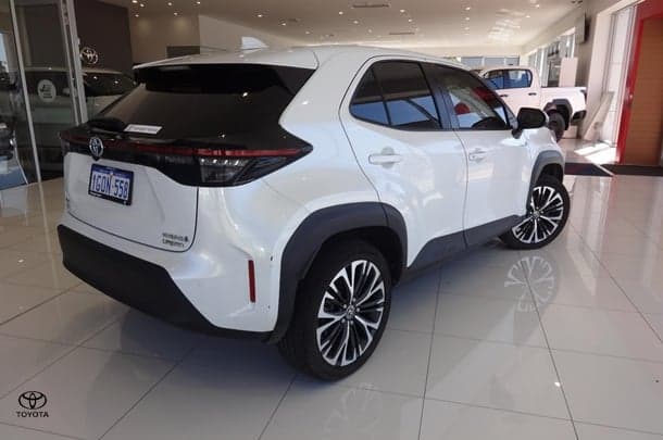 2022 Toyota Yaris Cross Urban in White