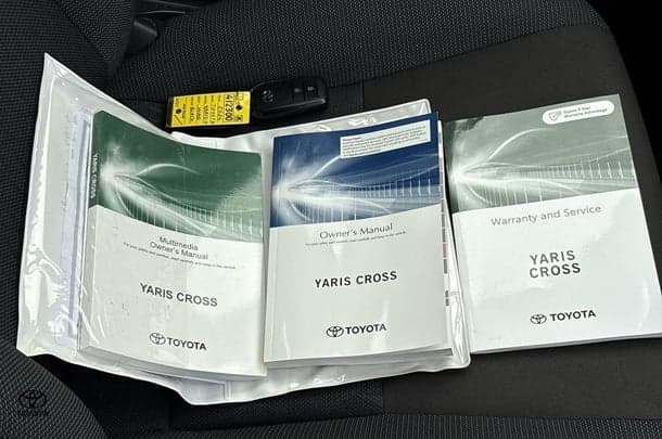 2024 Toyota Yaris Cross GX in Black