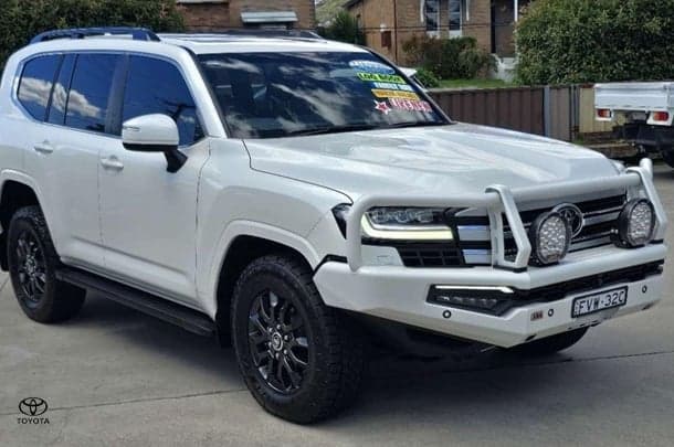 2023 Toyota Landcruiser VX in White