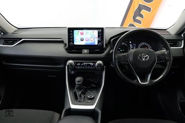 2022 Toyota RAV4 GX in White