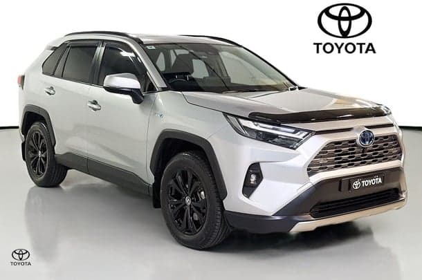 2024 Toyota RAV4 Cruiser-AWD in Silver