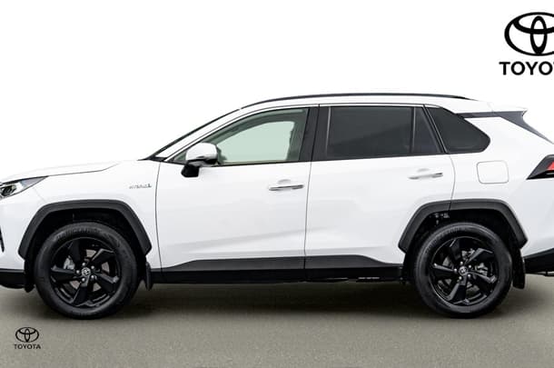 2020 Toyota RAV4 Cruiser in White