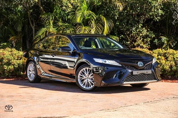 2020 Toyota Camry SL in Black
