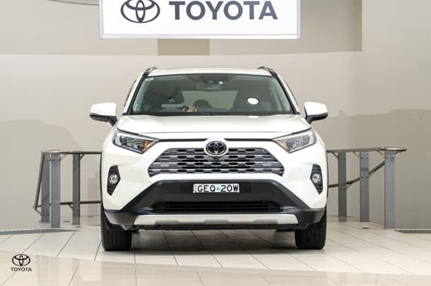 2019 Toyota RAV4 Cruiser in White