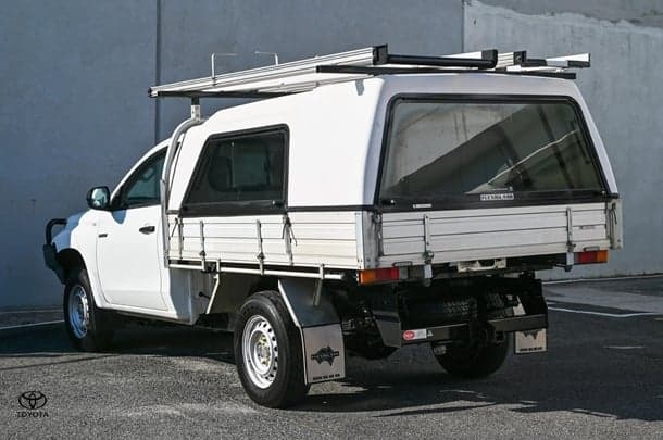 2019 Mitsubishi Triton GLX in White