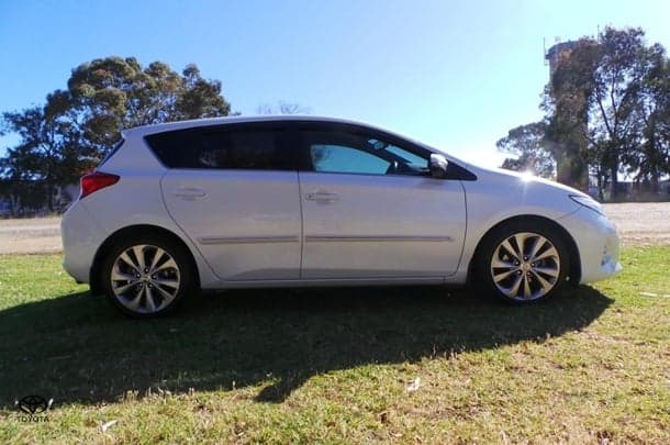 2013 Toyota Corolla Levin ZR in White