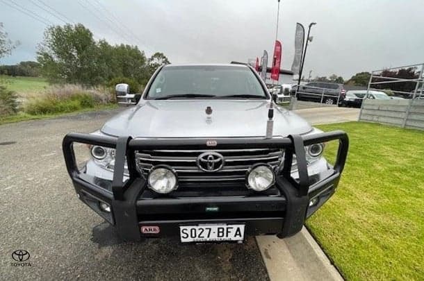 2015 Toyota Landcruiser VX in White