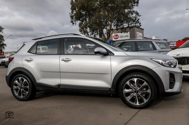 2023 Kia Stonic Sport in Silver