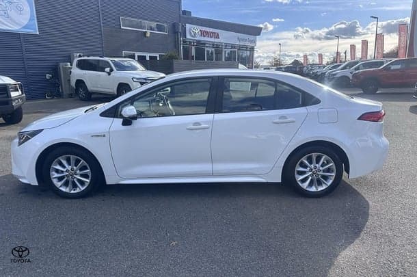2022 Toyota Corolla Ascent Sport in White