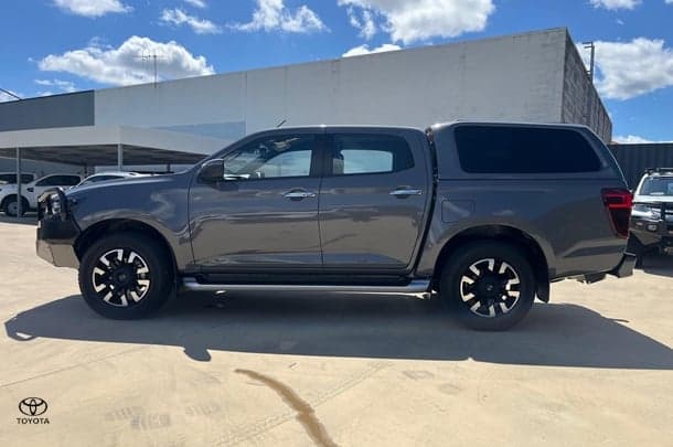 2025 Mazda BT-50 GT in Grey
