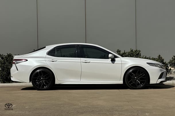 2018 Toyota Camry SX in White