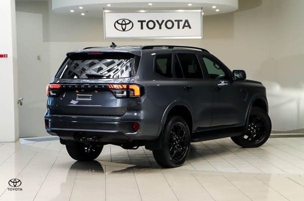 2025 Ford Everest Sport in Grey