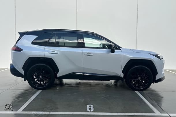 2026 Toyota RAV4 XSE in White
