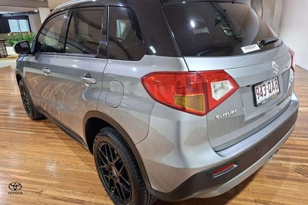 2017 Suzuki Vitara S Turbo in Grey