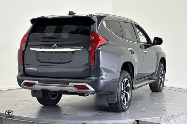 2024 Mitsubishi Pajero Sport GLS in Grey