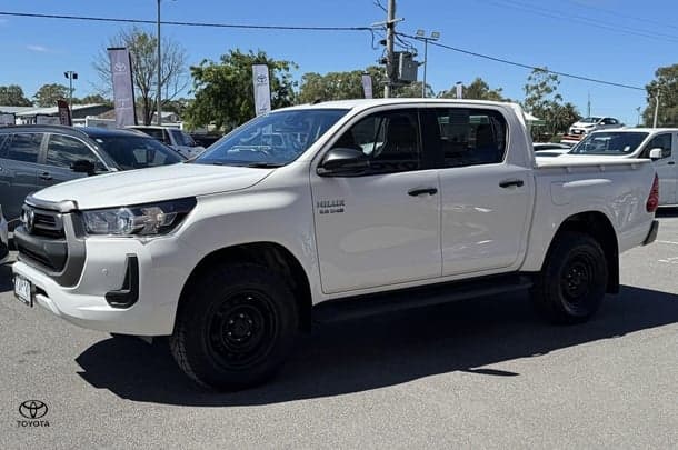 2021 Toyota Hilux SR in White