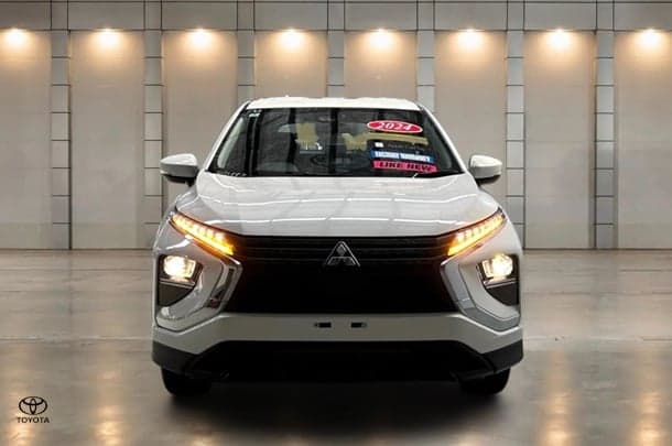 2024 Mitsubishi Eclipse Cross ES in White
