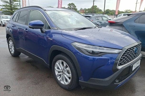 2022 Toyota Corolla Cross GXL in Blue