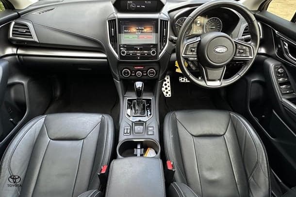 2017 Subaru Impreza 2.0i-S in White