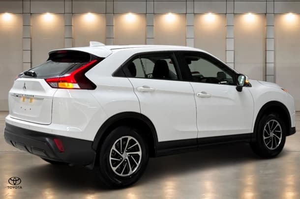 2024 Mitsubishi Eclipse Cross ES in White