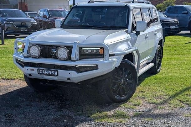 2024 Toyota Landcruiser Prado Kakadu in White