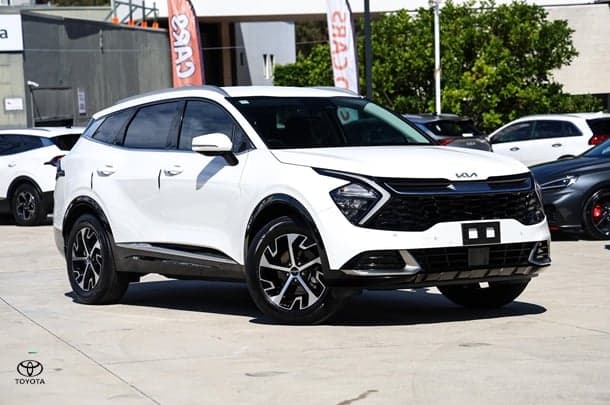 2022 Kia Sportage SX in White