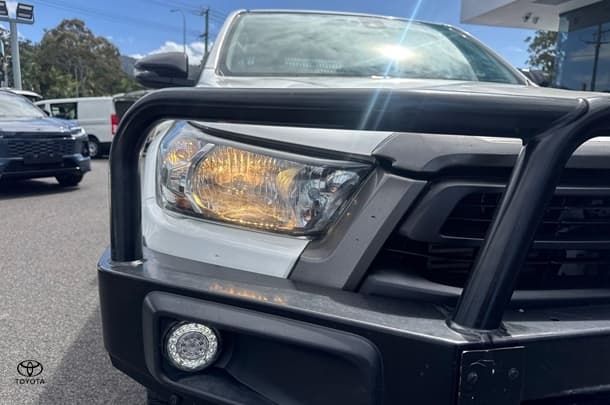 2022 Toyota Hilux SR in White