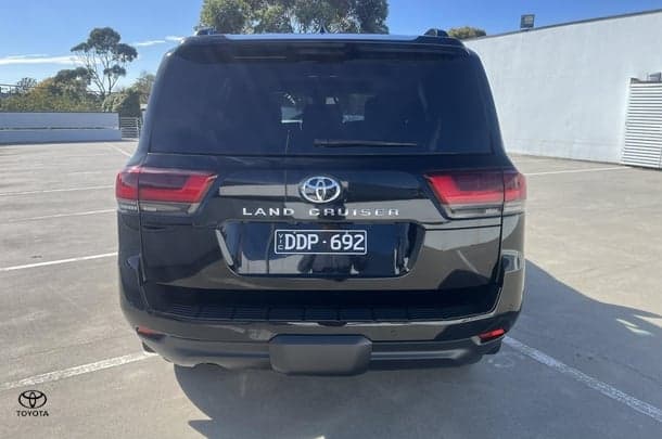 2024 Toyota Landcruiser VX in Black