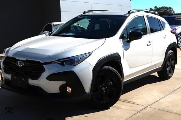 2024 Subaru Crosstrek 2.0L in White