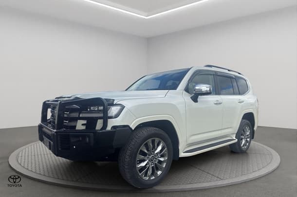 2026 Toyota Landcruiser Performance Hybrid Sahara ZX in White