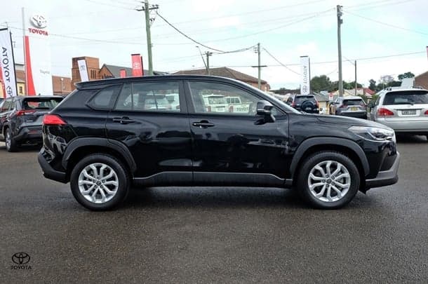 2023 Toyota Corolla Cross GX in Black