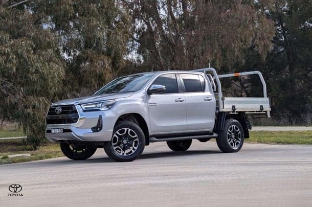 2022 Toyota Hilux SR5 in Silver