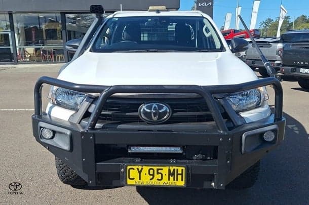 2020 Toyota Hilux SR in White