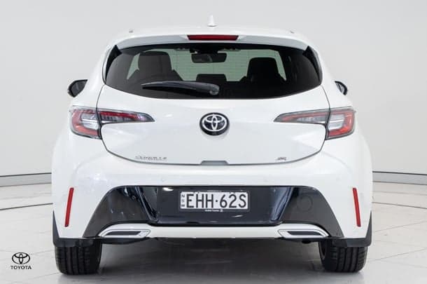 2020 Toyota Corolla ZR in White
