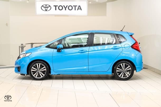 2015 Honda Jazz VTi-L in Blue