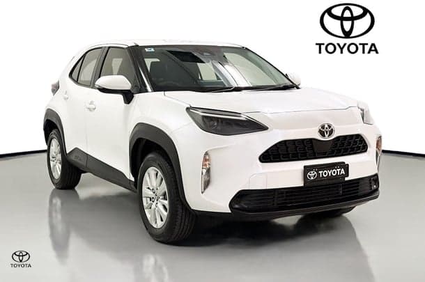 2023 Toyota Yaris Cross GX in White
