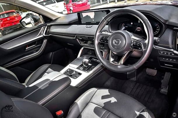 2025 Mazda CX-80 G40e GT in Red