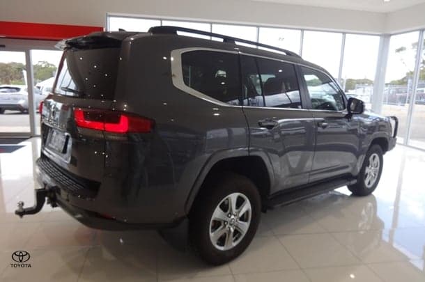 2023 Toyota Landcruiser VX in Silver