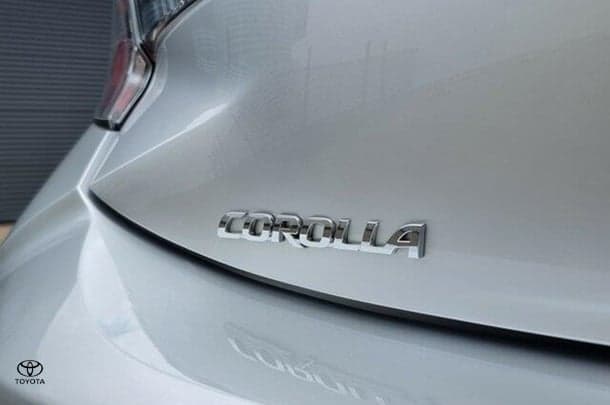 2019 Toyota Corolla SX in Silver