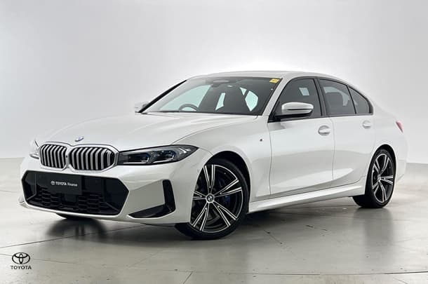 2023 BMW 3 Series 330i M Sport in White
