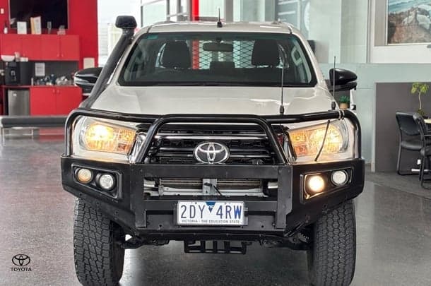 2018 Toyota Hilux SR in White