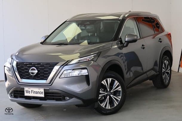 2024 Nissan X-TRAIL ST-L in Silver
