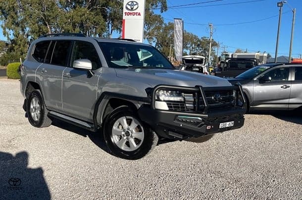 2023 Toyota Landcruiser GXL in Silver